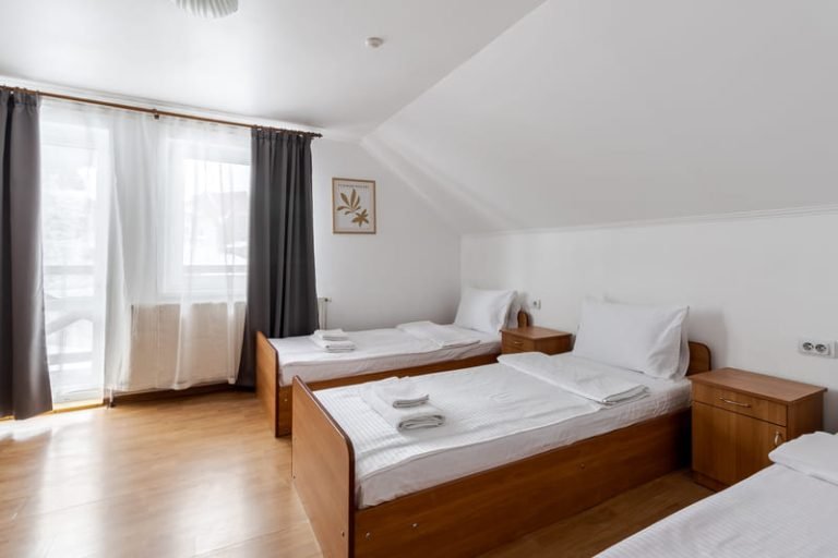 Robert Hotel Драгобрат